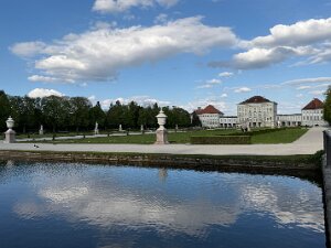 20. April Besichtigung der Residenz in München und Schloss Nymphenburg. Gegen Abend dann Ankunft in Prien am Chiemsee im Hotel...