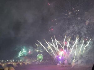 Tag 2 31.12.2025 Aufstieg auf die Frauenkirche, Weihnachtsmarkt in der Neustadt und Silvesterfeuerwerk auf der Brühlschen...